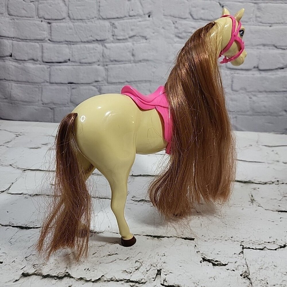 Steffi Love Horse Movable Figure‎ Barbie-Scale Pony With Saddle By Simba Toys - Picture 5 of 7